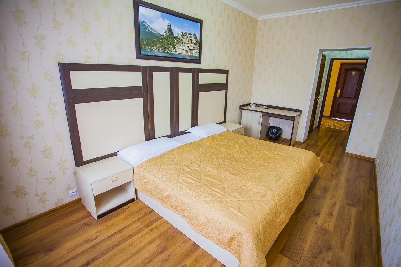 Jumbaktas Borovoe Hotel المظهر الخارجي الصورة